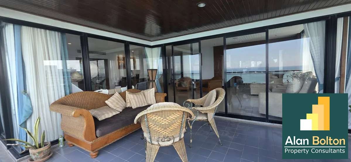 Large Front Facing Ocean View 3 Bed 3 Bath Condo in Pratumnak photo 5