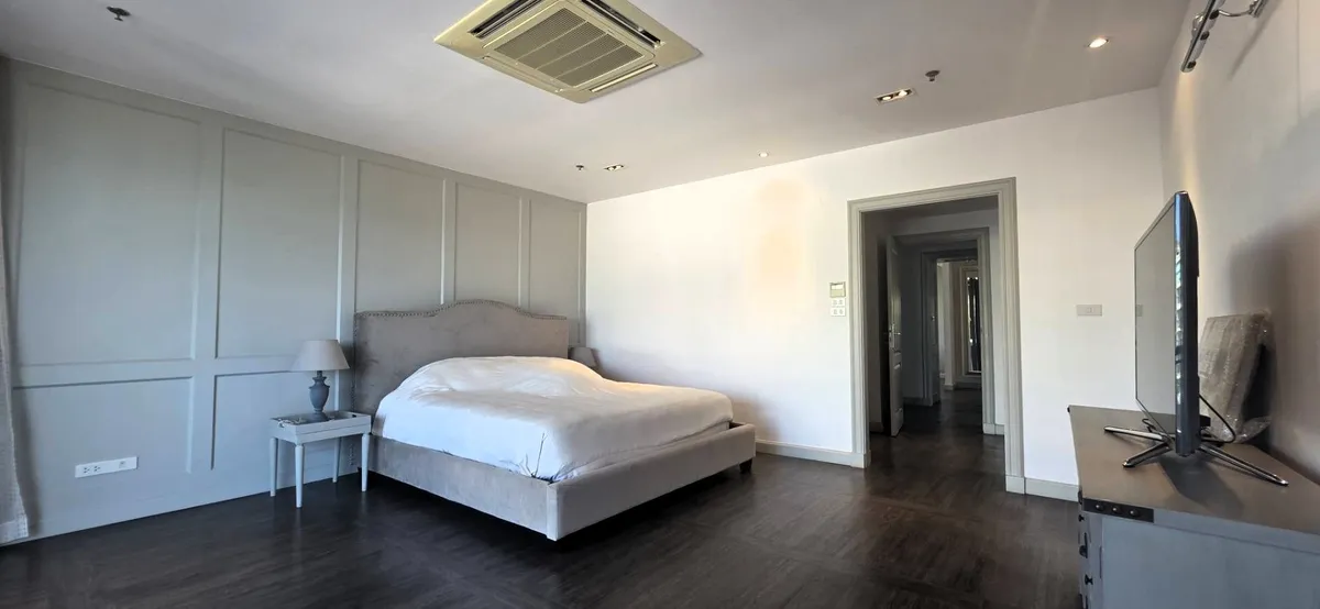 Spacious 3 Bedroom, 3 Bath Beachfront Condo With Panoramic Ocean Views photo 27