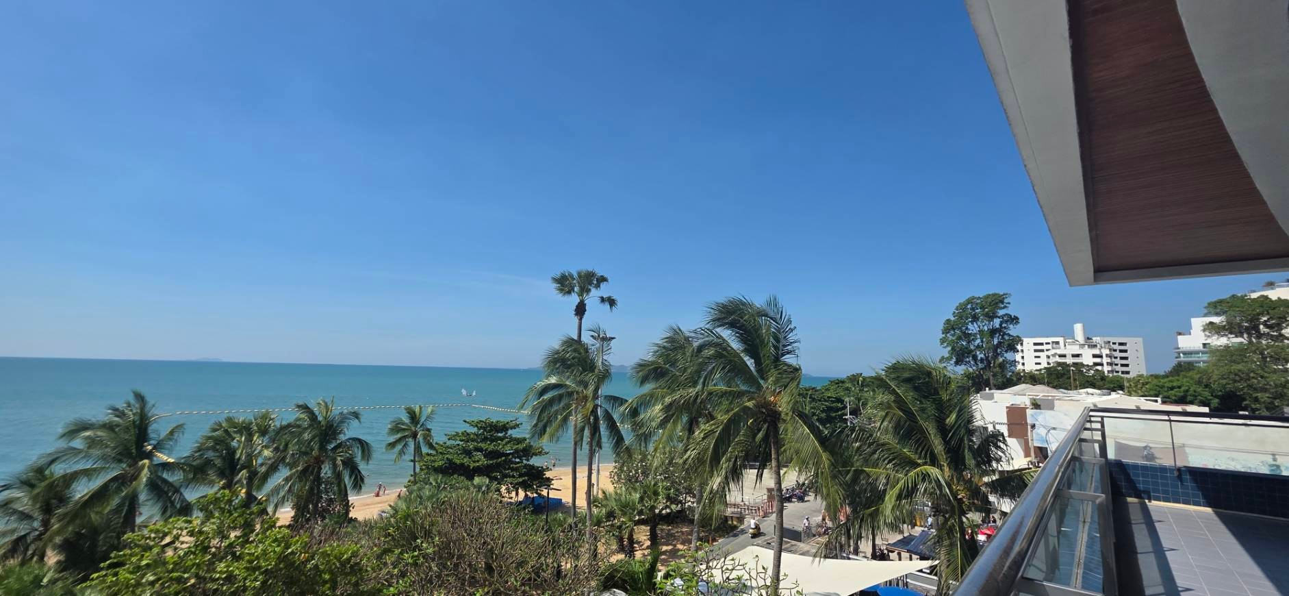 Spacious 3 Bedroom, 3 Bath Beachfront Condo With Panoramic Ocean Views photo 43