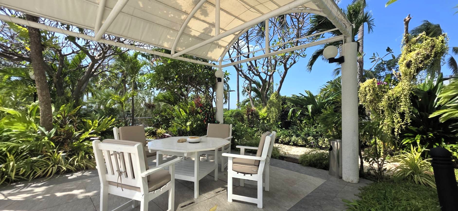 Spacious 3 Bedroom, 3 Bath Beachfront Condo With Panoramic Ocean Views photo 25