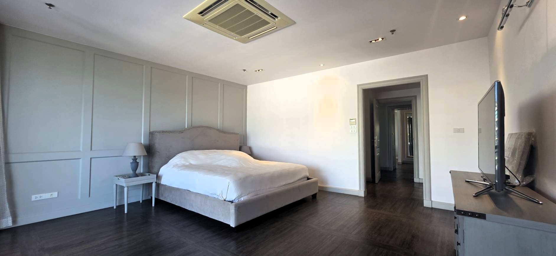 Spacious 3 Bedroom, 3 Bath Beachfront Condo With Panoramic Ocean Views photo 29