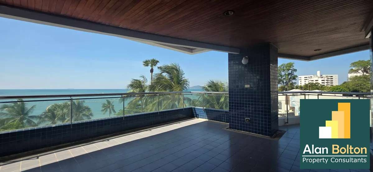 Spacious 3 Bedroom, 3 Bath Beachfront Condo With Panoramic Ocean Views photo 2