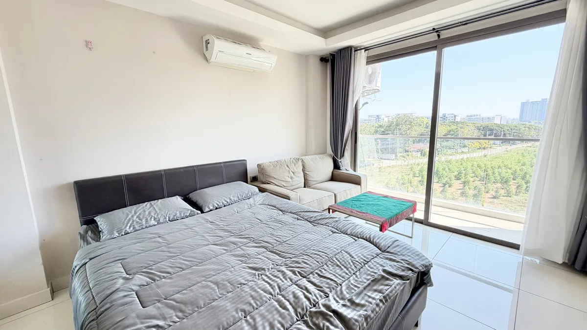 StudioCondo For Rent In Jontien photo 12