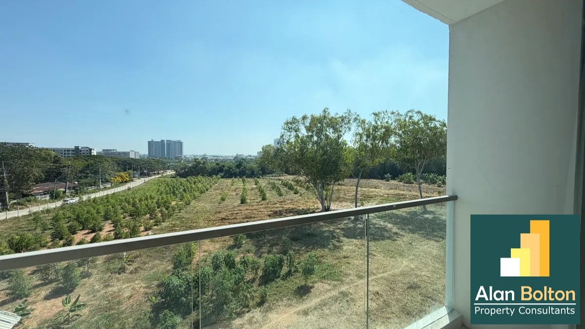StudioCondo For Rent In Jontien photo 7