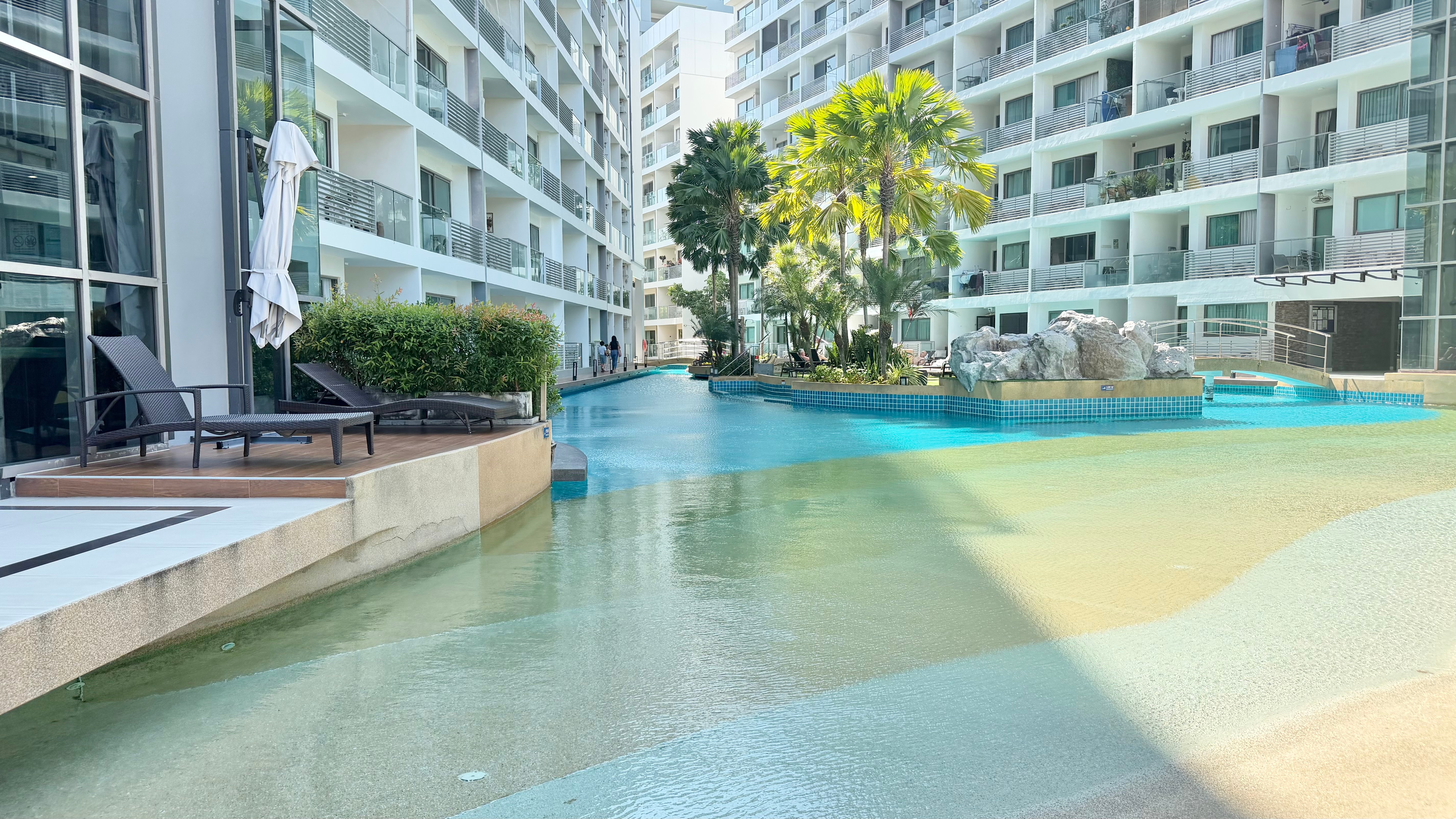 StudioCondo For Rent In Jontien photo 10
