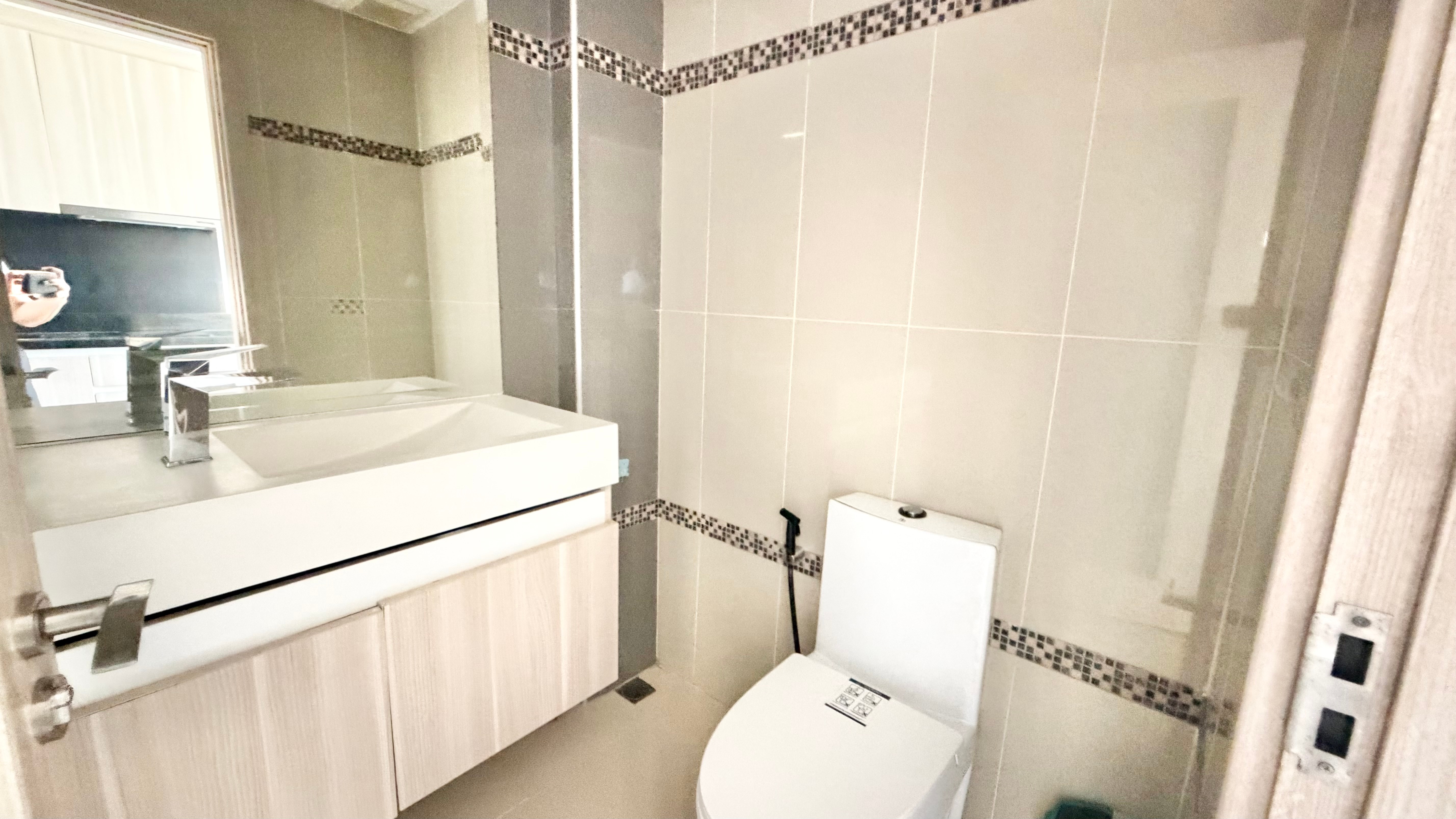 StudioCondo For Rent In Jontien photo 12