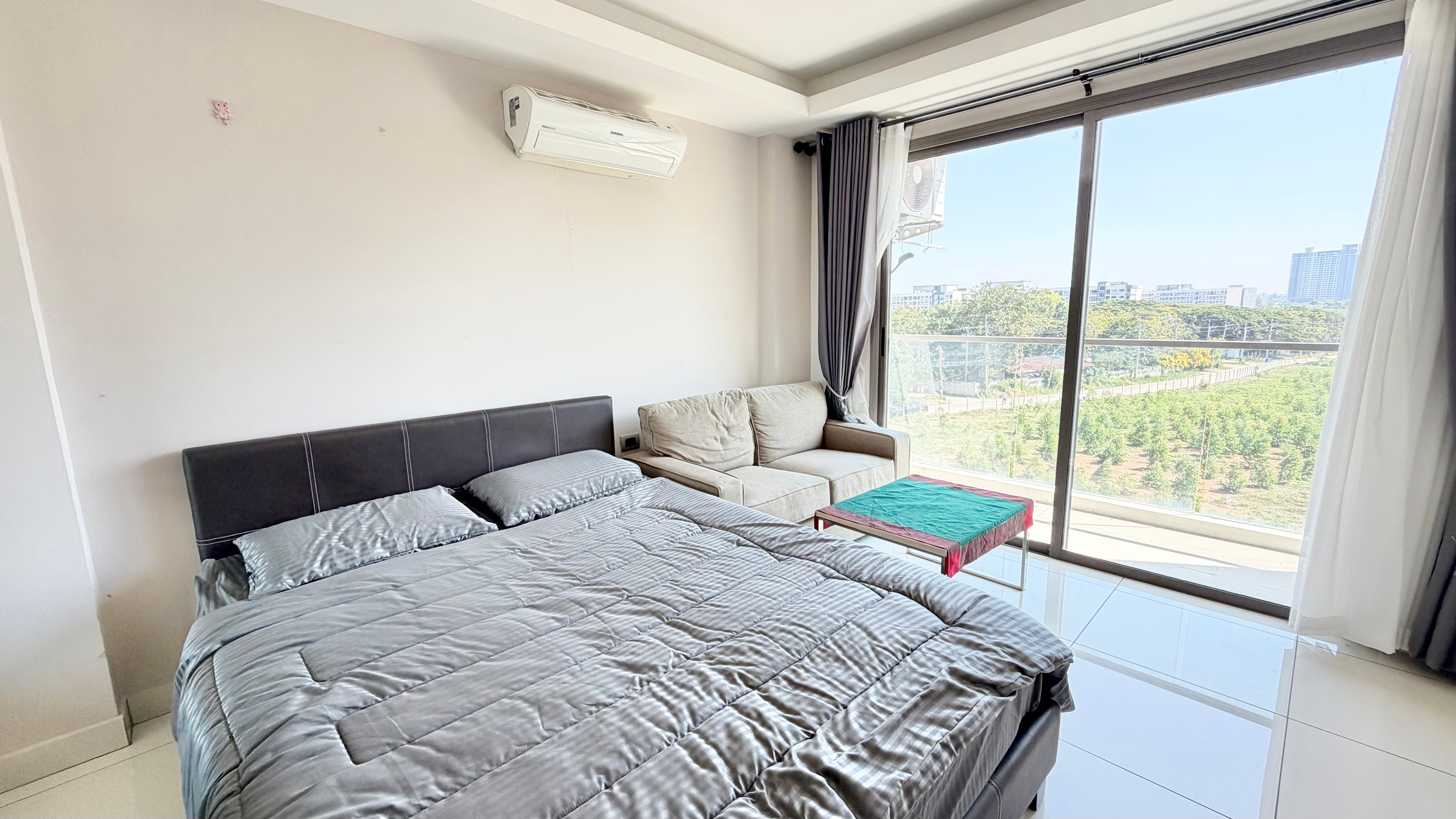 StudioCondo For Rent In Jontien photo 13