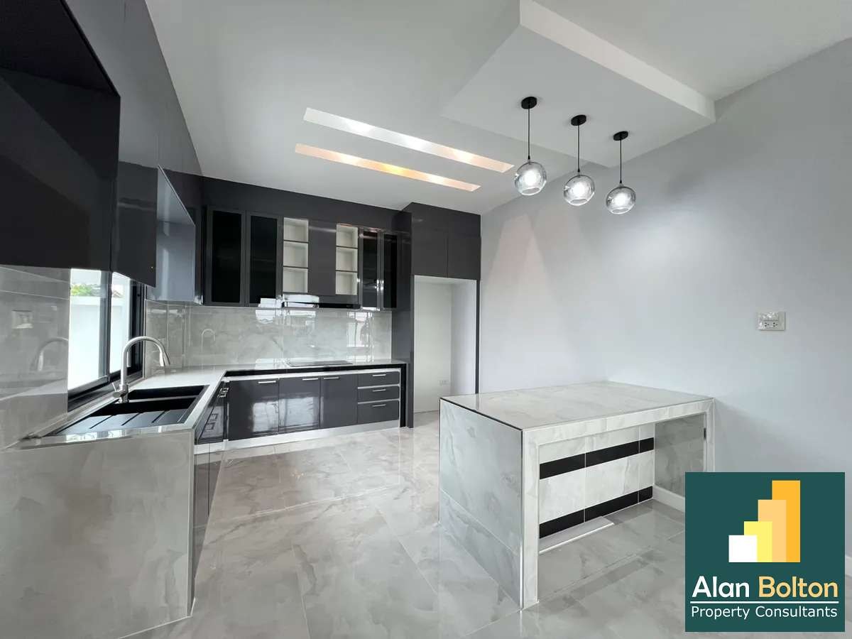 Brand new 3 Bedrooms 3 Bthrooms in East Pattaya photo 13