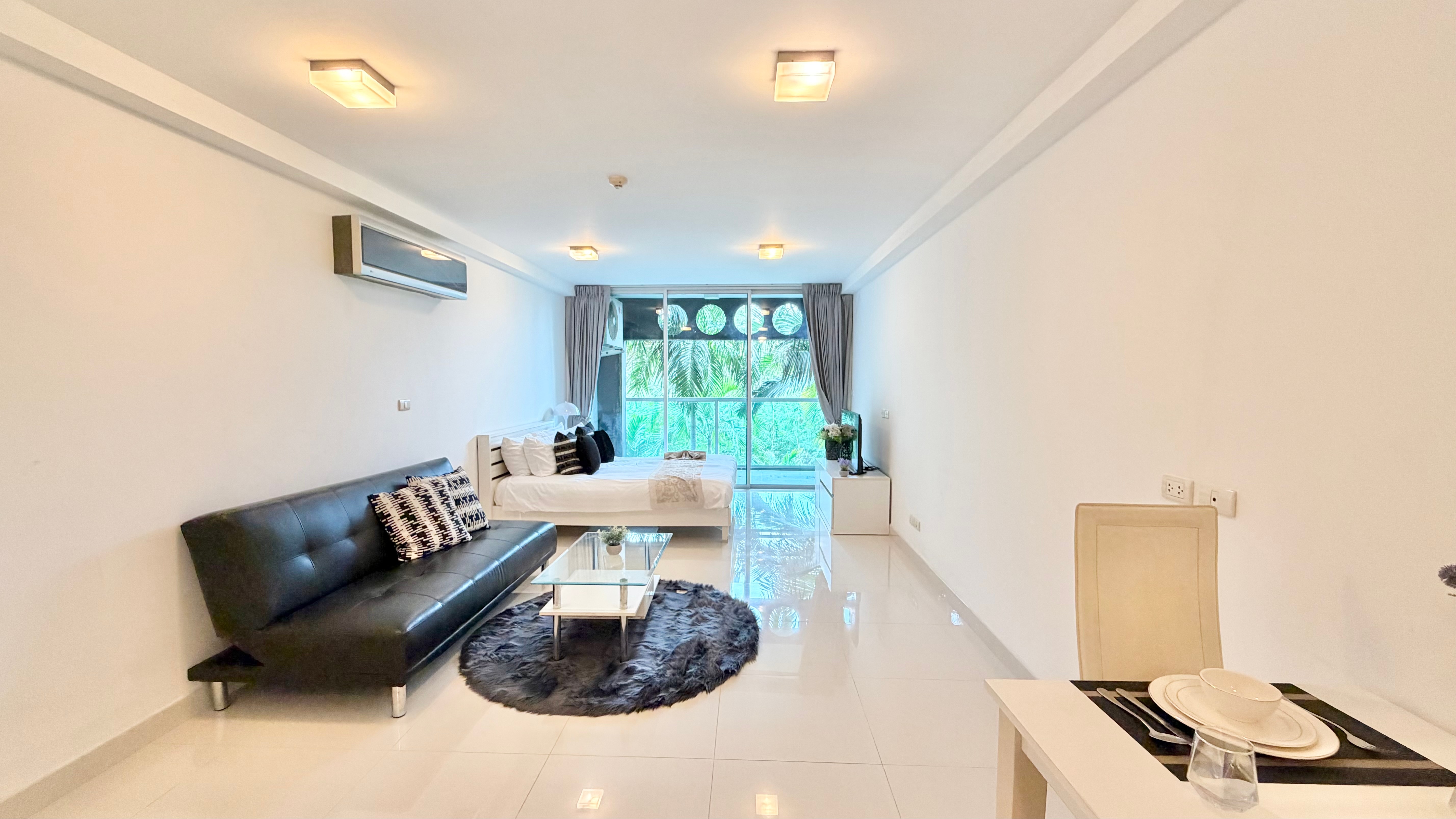 Studio Condo For sale in Prahtamnak photo 12
