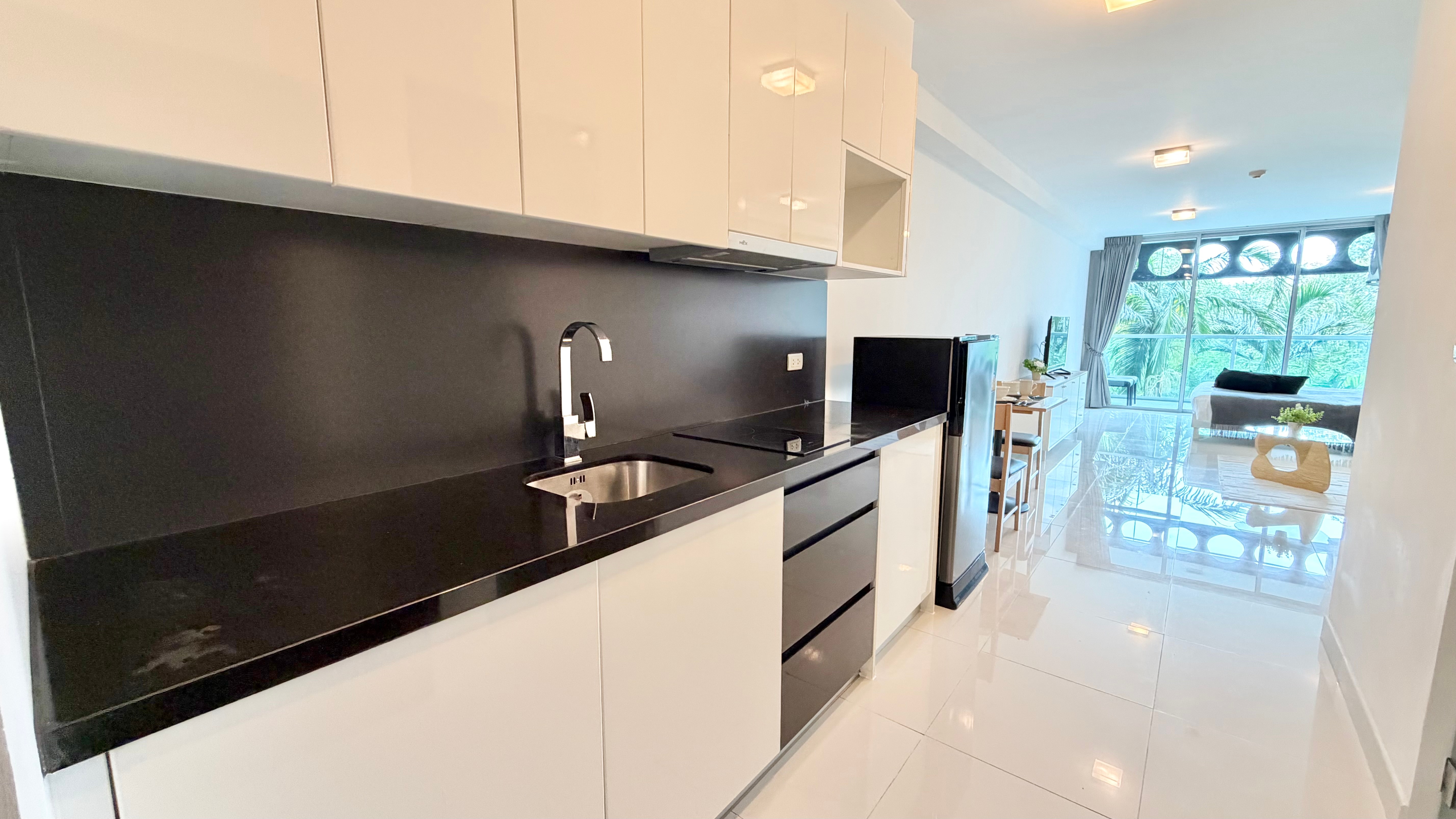 Large Studio Condo For Sale In Prahtamnak photo 11