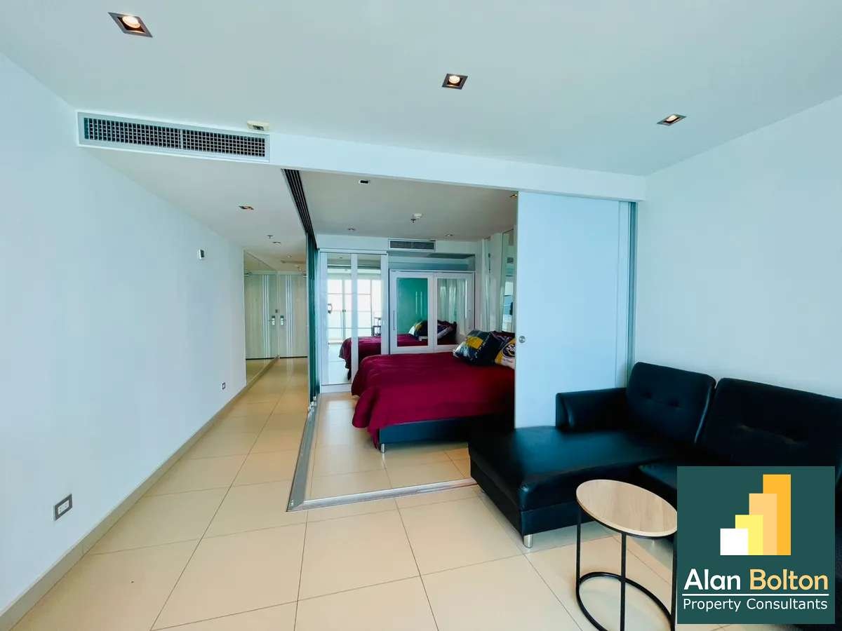 Sands Condo Direct Ocean For Rent And Sale photo 4