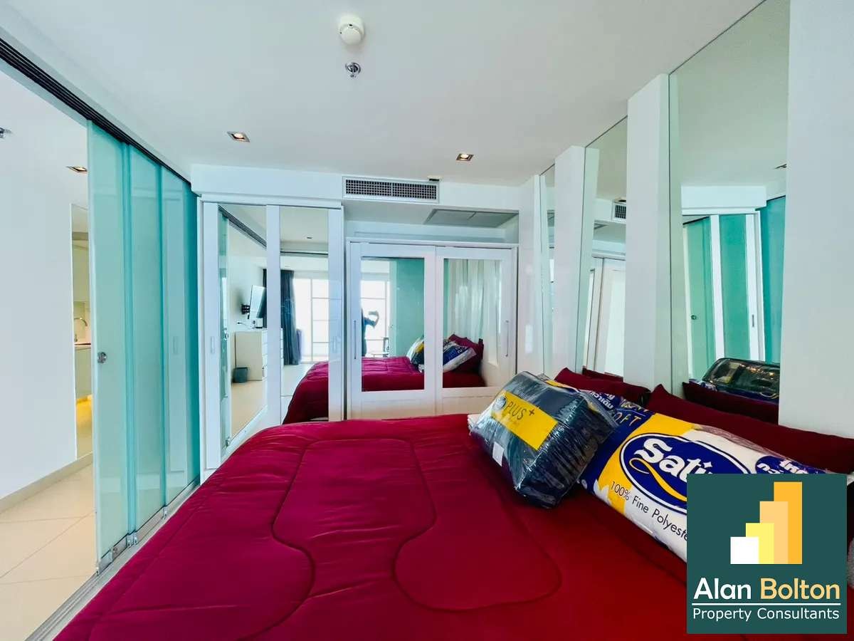 Sands Condo Direct Ocean For Rent And Sale photo 5
