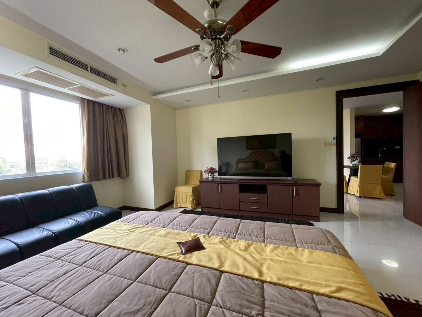 Sands Condo Direct Ocean For Rent And Sale photo 20