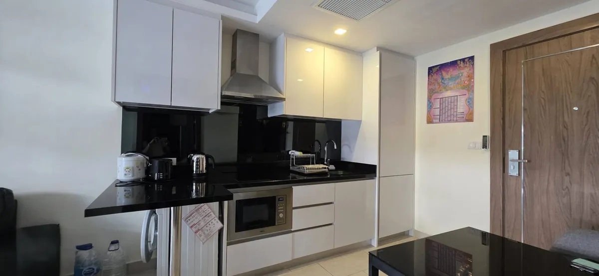 Grand Avenue Residence photo 16