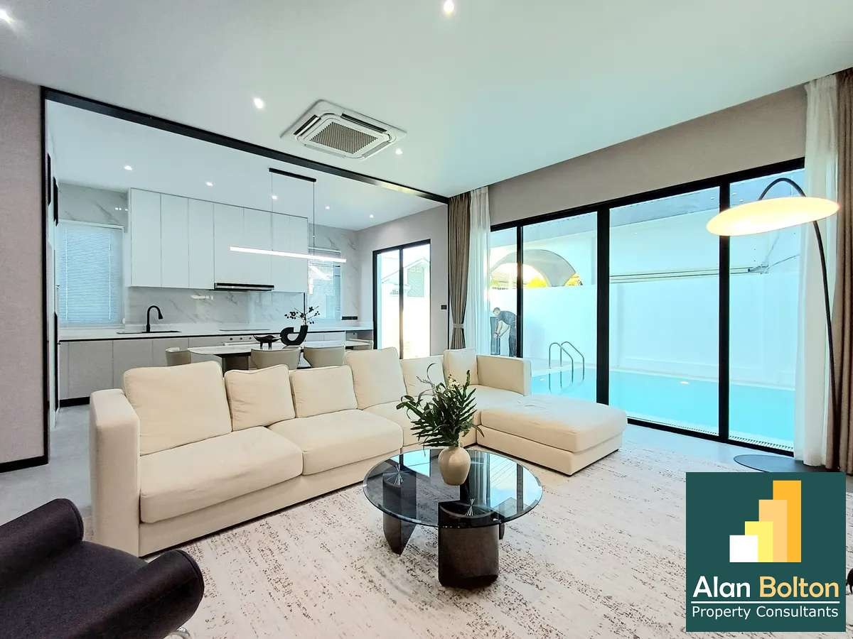 Grand Jomtien Villa photo 13