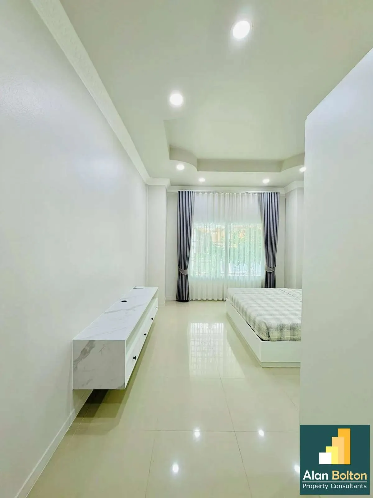 3 Bedroom House For Rent In East Pattaya photo 3