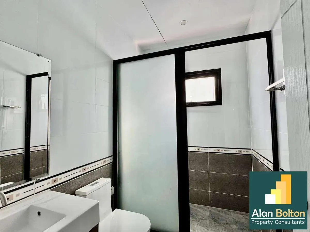 Pool Villa 4 Bedrooms 3 Bathrooms in Huay yai photo 12
