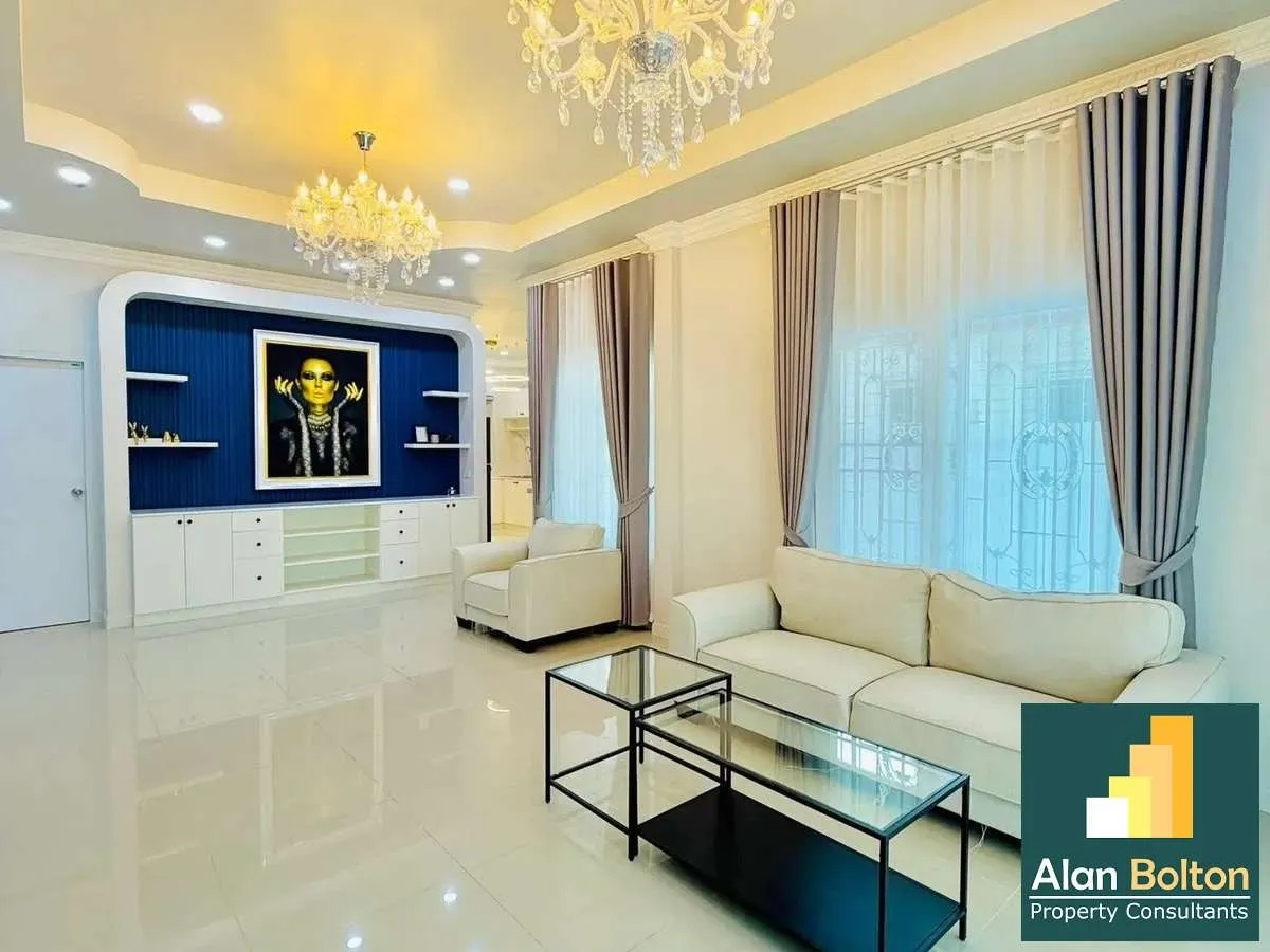 3 Bedrooms 2 Bathrooms in East Pattaya photo 11