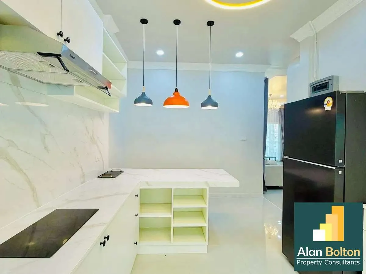 3 Bedrooms 2 Bathrooms in East Pattaya photo 13