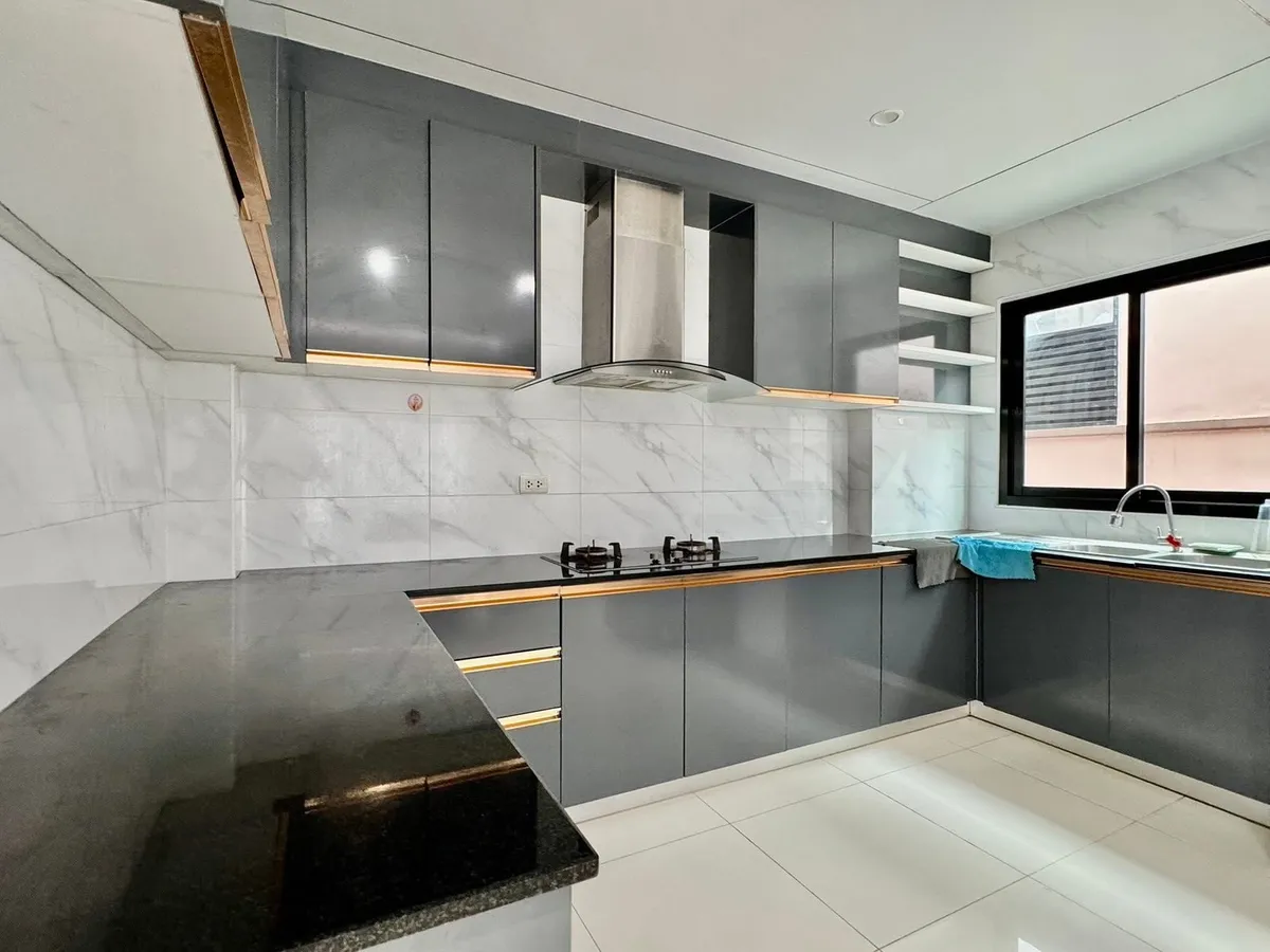 3 Bedrooms 2 Bathrooms in East Pattaya photo 17