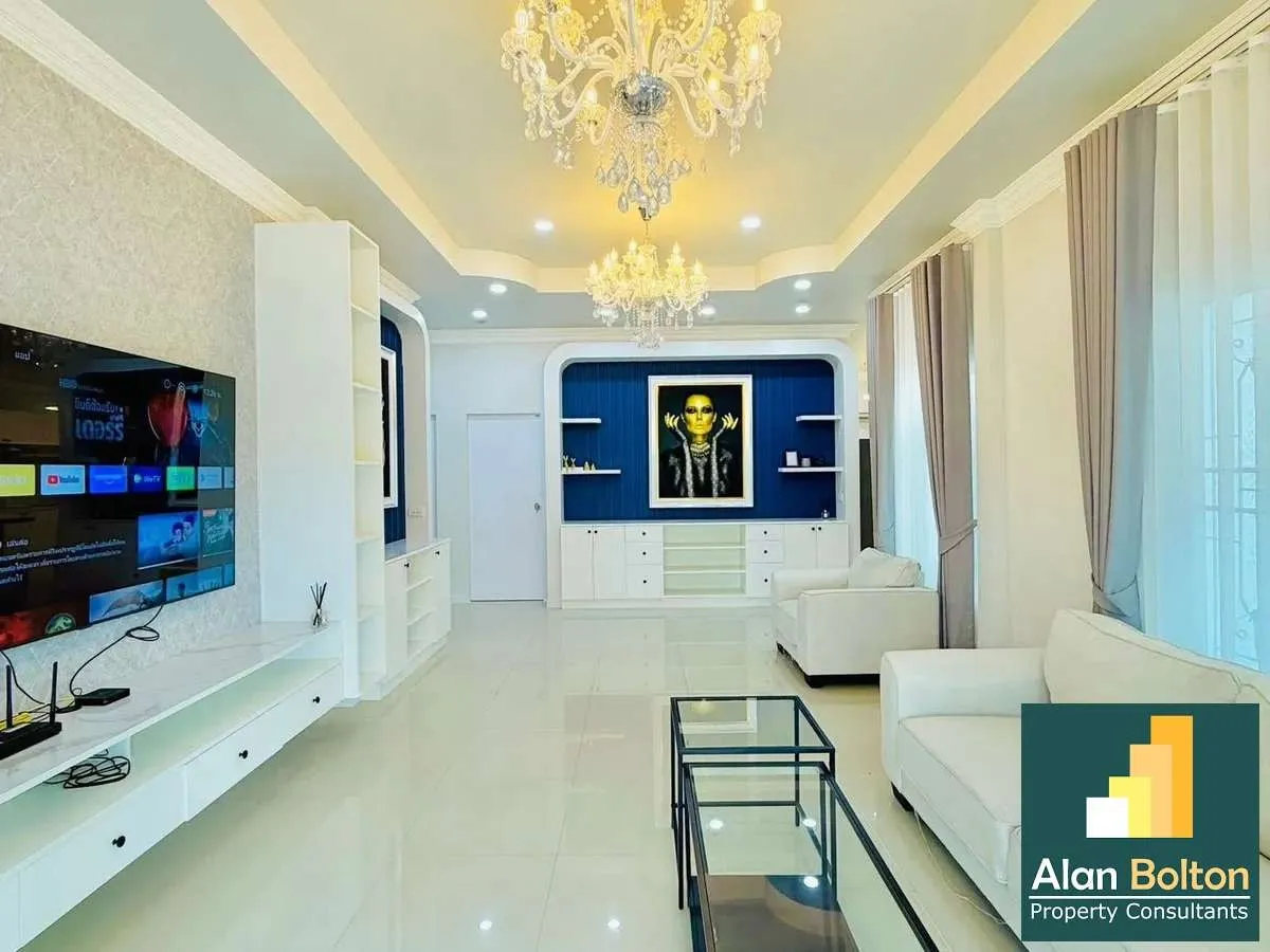 3 Bedrooms 2 Bathrooms in East Pattaya photo 10