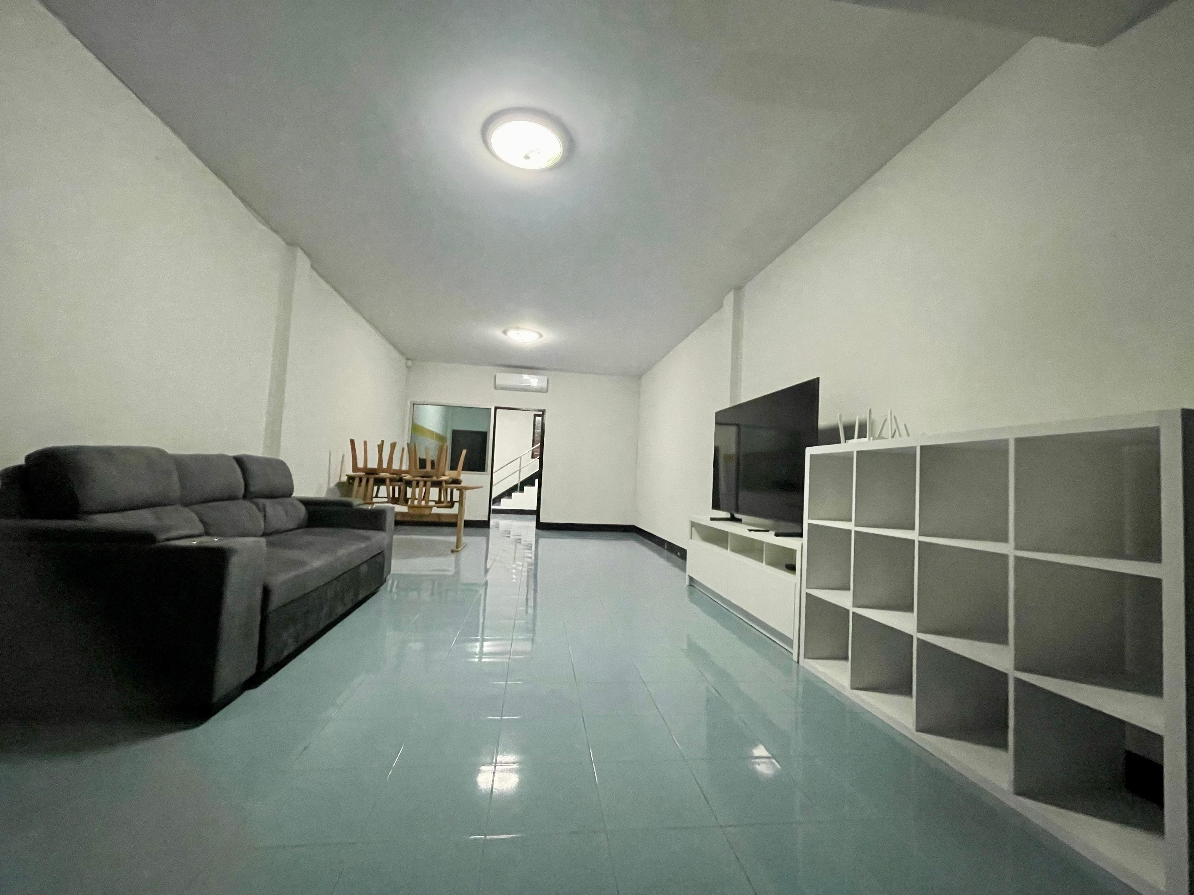 Townhome In Central Pattaya For Rent photo 14