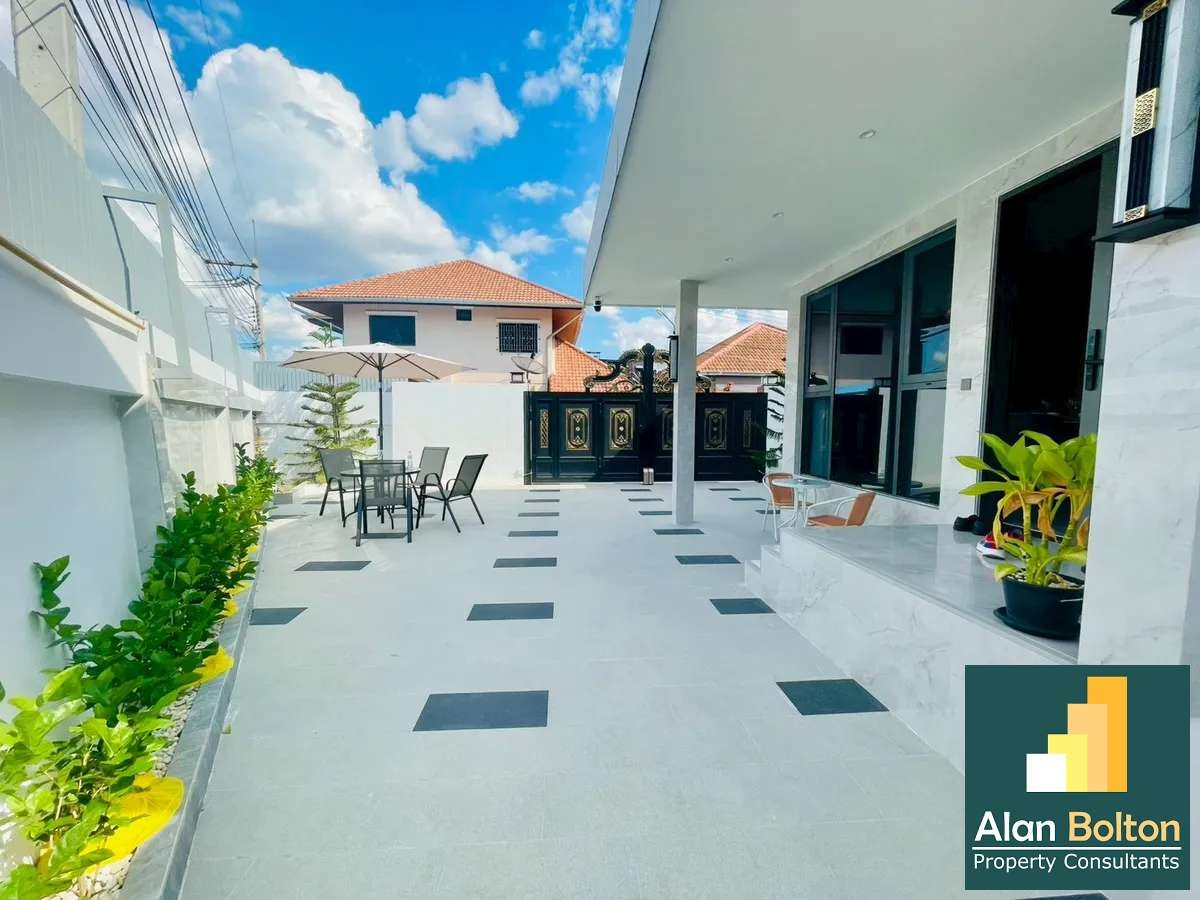 Newly House For Sale in Eakmongkol 8 photo 5