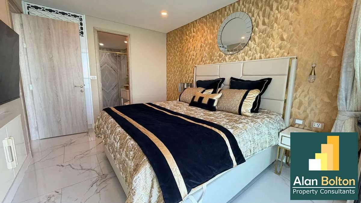 Beachfront Ocean View 1 Bed 1 Bath Condo In Jomtien photo 6