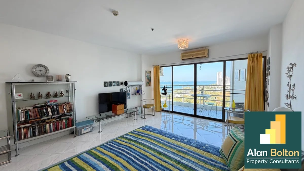 Renovated Beachfront Ocean View Condo for Sale In Jomtien photo 6