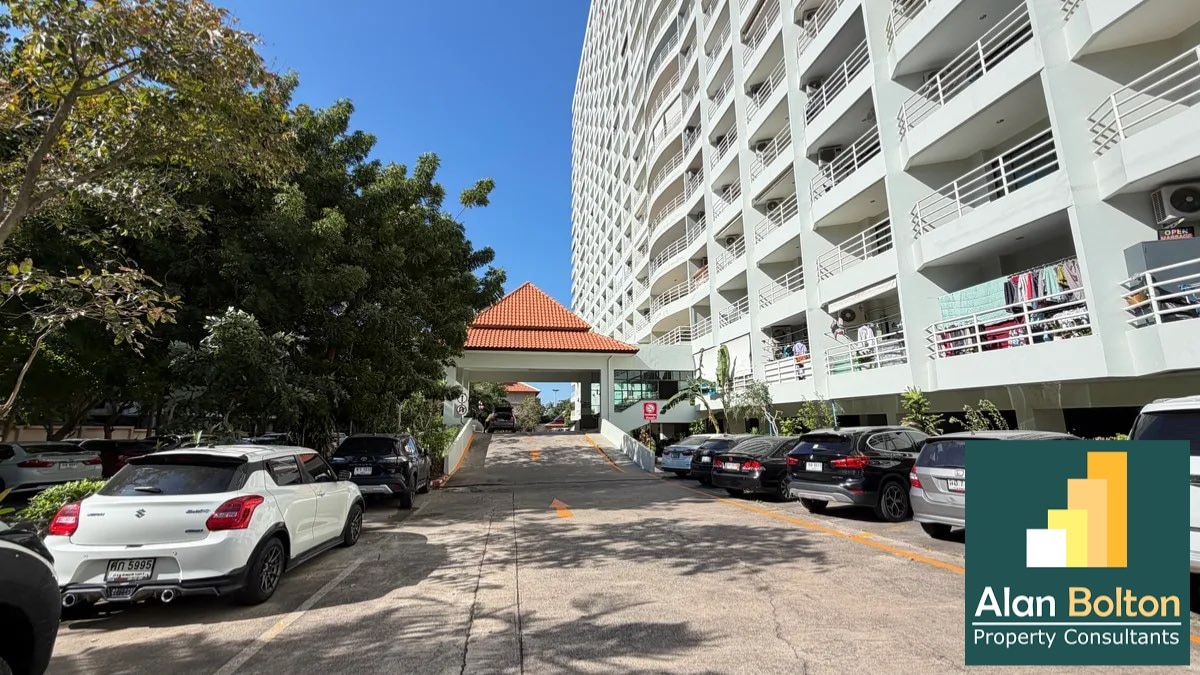 Renovated Beachfront Ocean View Condo for Sale In Jomtien photo 5