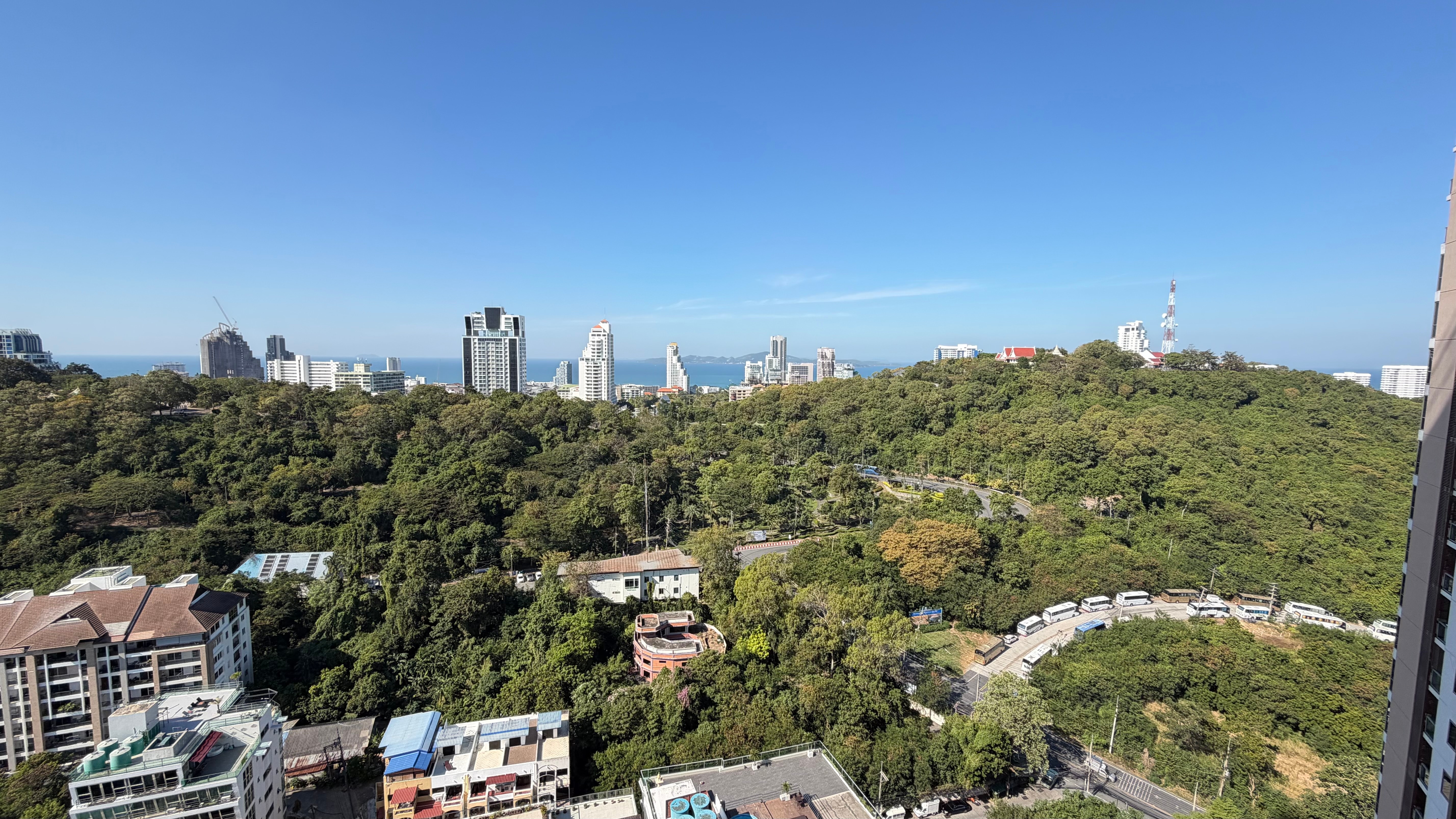 One Bed Condo For Sale In Prahtamnak photo 10
