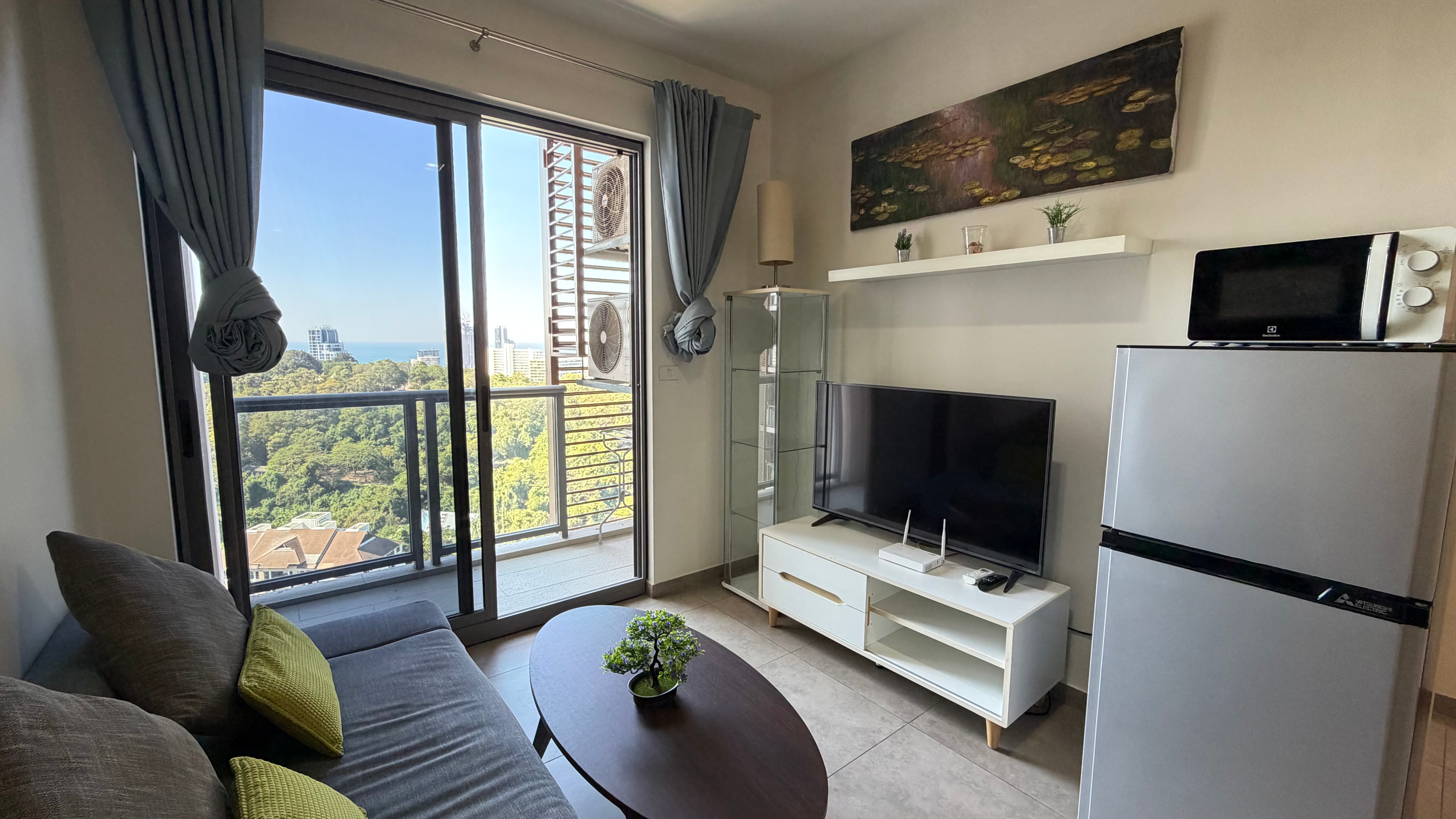 One Bedroom Condo For Sale In Prahtamnak photo 10