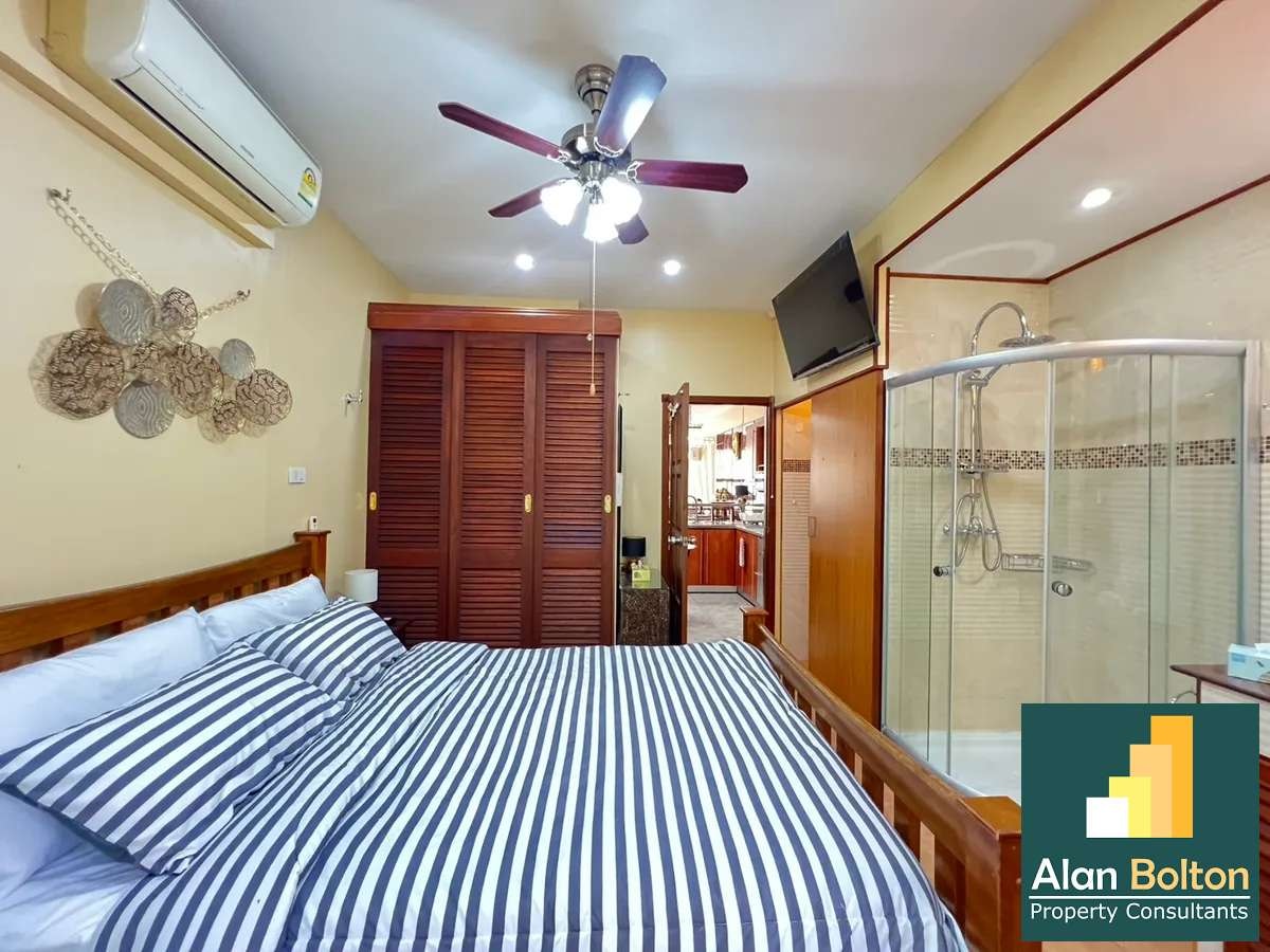 Spacious Luxury Apartment 2 Bedrooms 2 Bathrooms in Pratumnak photo 16