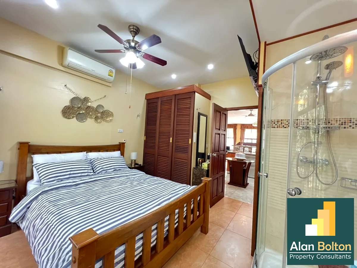 Spacious Luxury Apartment 2 Bedrooms 2 Bathrooms in Pratumnak photo 18