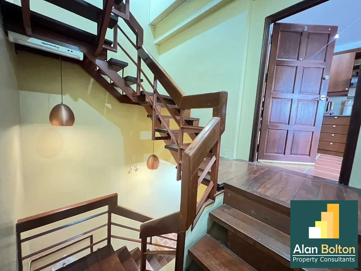Building for sale With 5 separate Apartments in Pratumnak photo 16