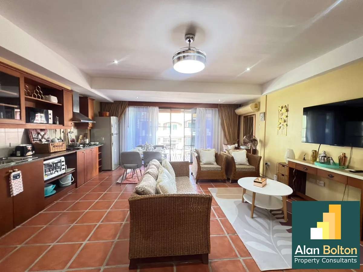 Building for sale With 5 separate Apartments in Pratumnak photo 9