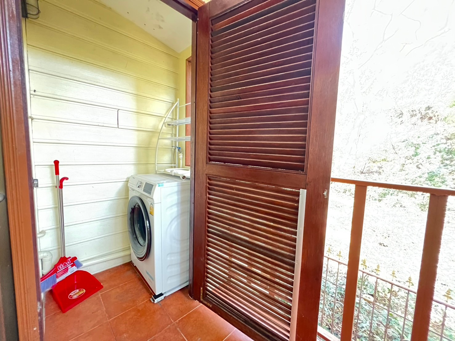 Building for sale With 5 separate Apartments in Pratumnak photo 44
