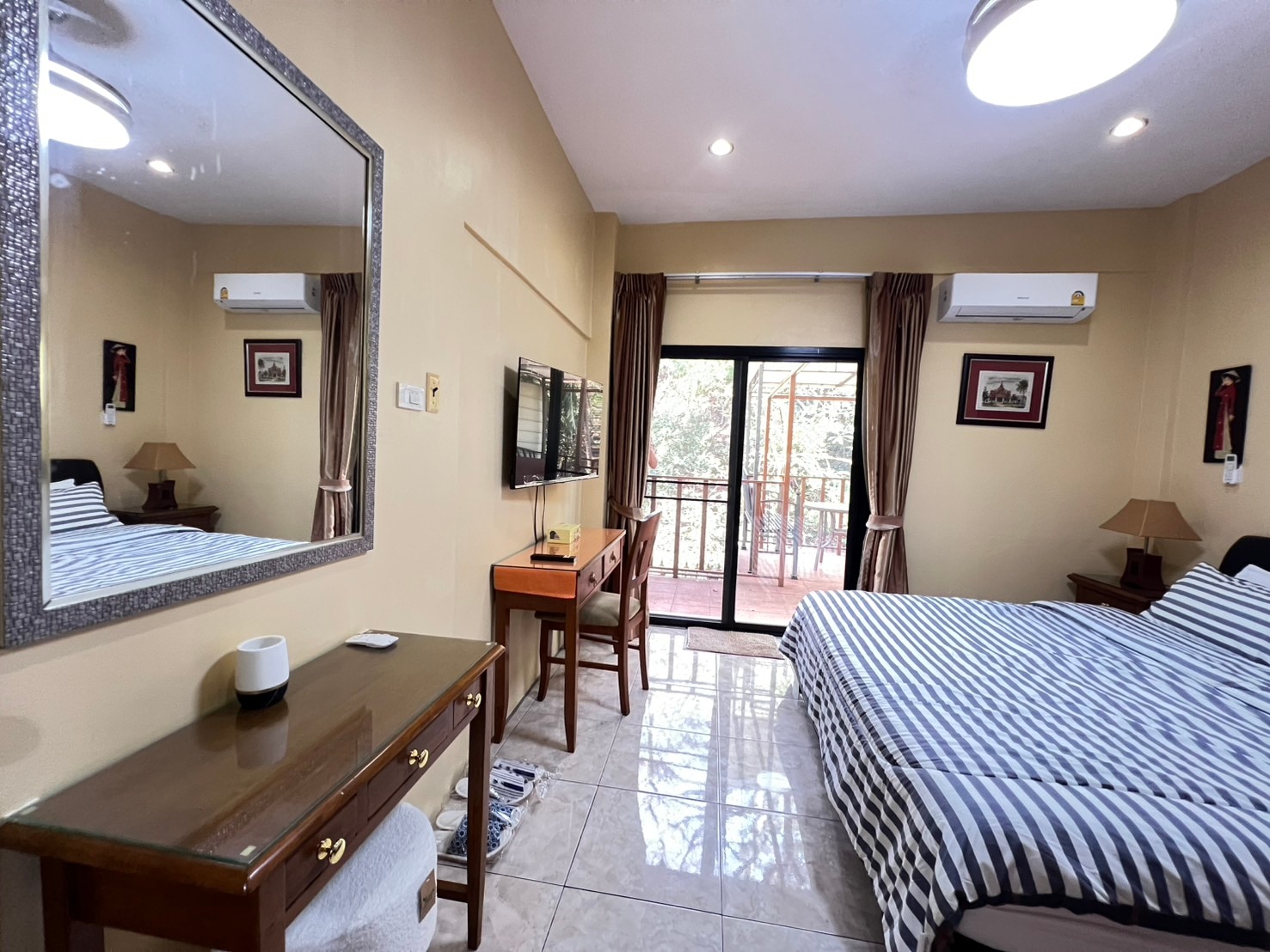 Building for sale With 5 separate Apartments in Pratumnak photo 52