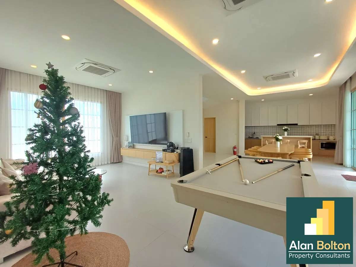 Mediterranean Pool Villa 5 bedrooms 7 bathrooms in East Pattaya for Sale photo 9