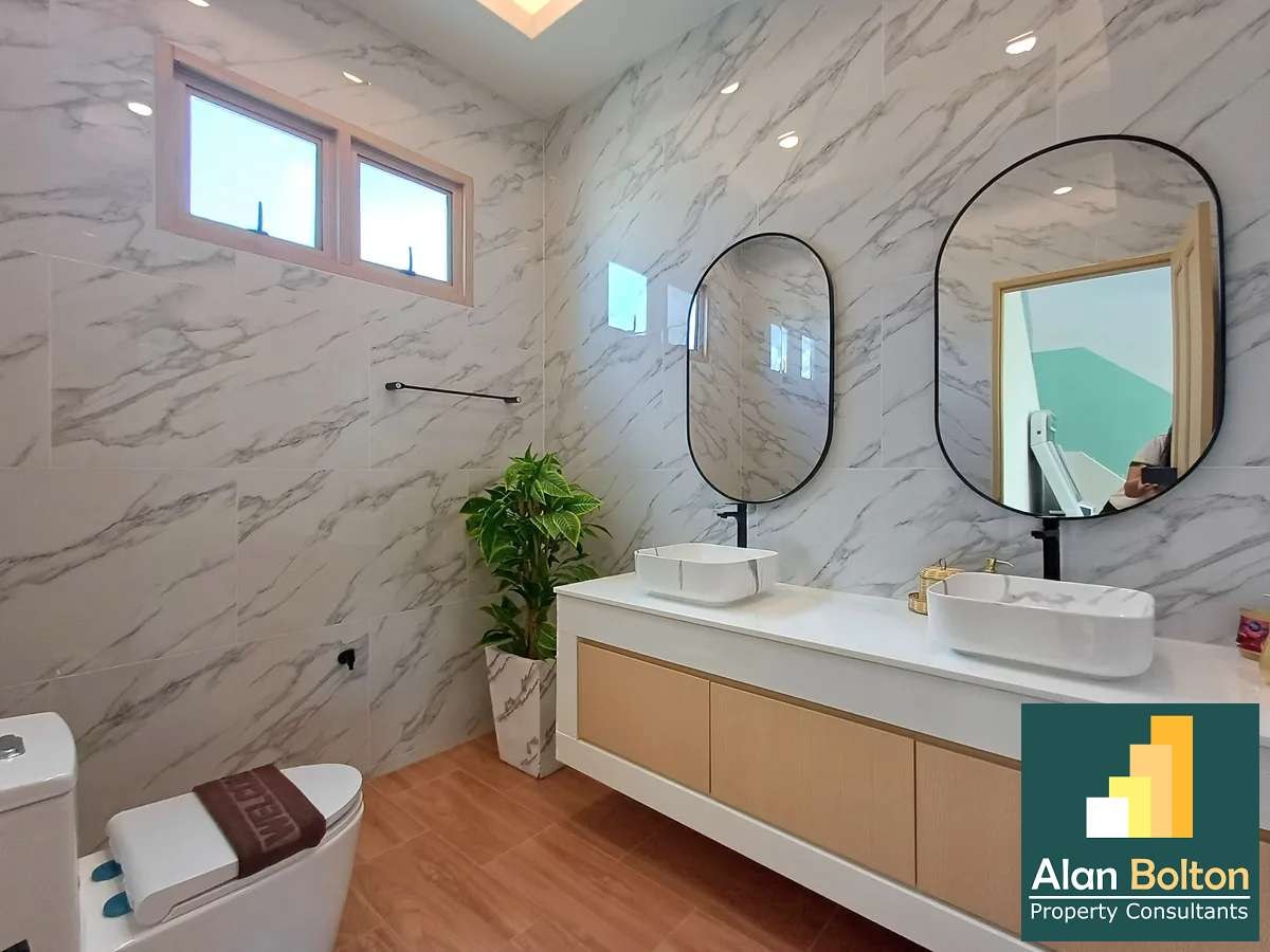 Mediterranean Pool Villa 5 bedrooms 7 bathrooms in East Pattaya for Sale photo 10