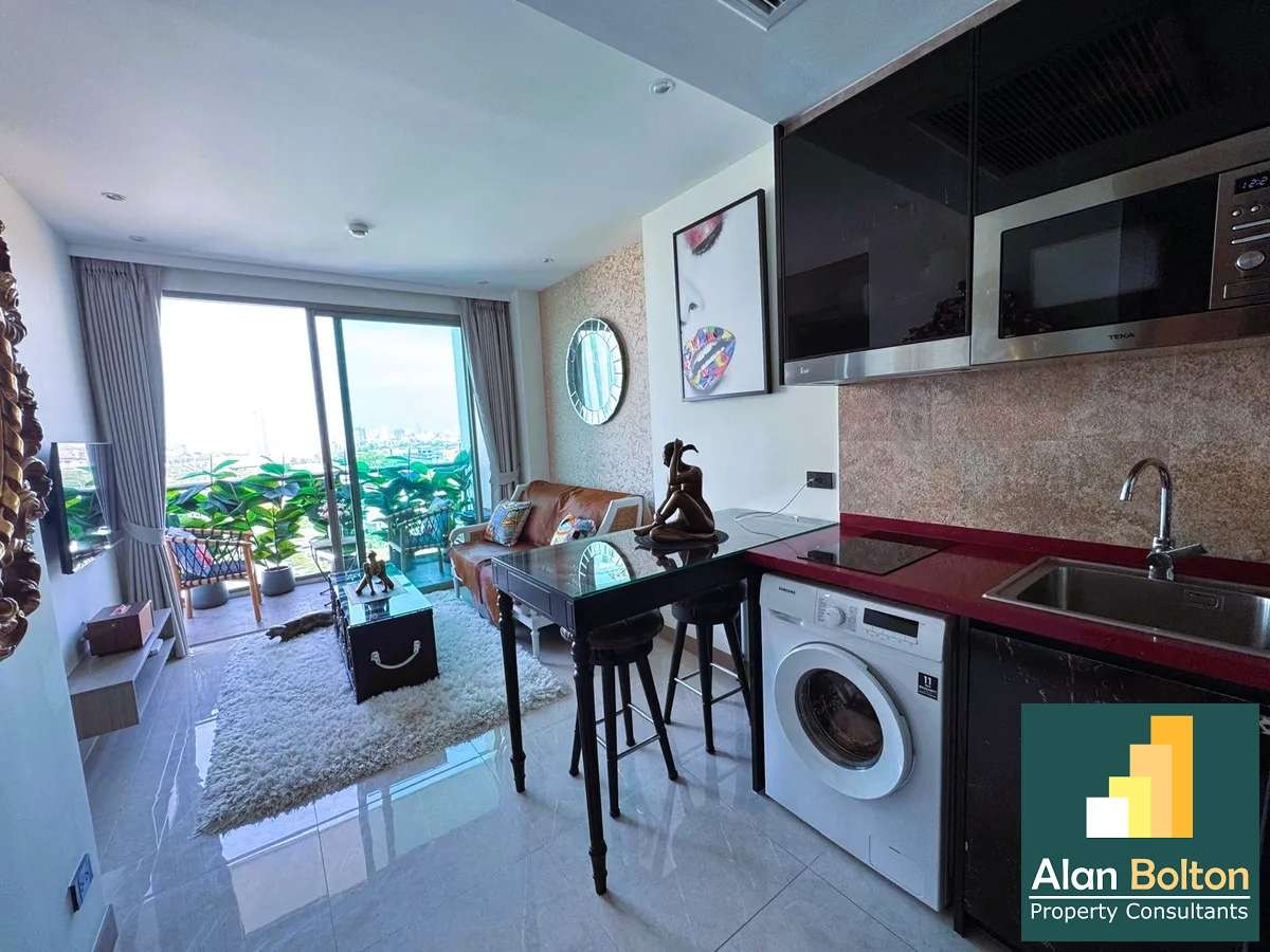 Like New Luxury Ocean View 1 Bed 1 Bath Condo In Jomtien photo 3