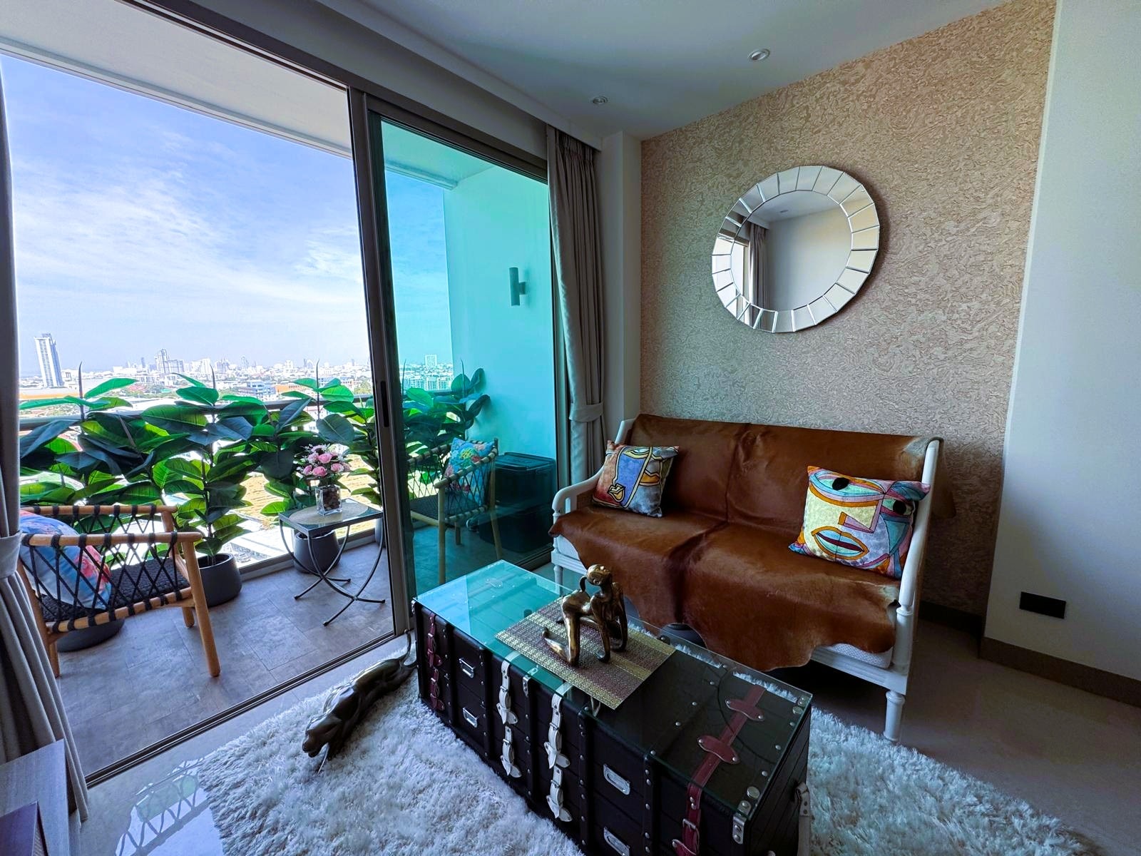 Like New Luxury Ocean View 1 Bed 1 Bath Condo In Jomtien photo 40