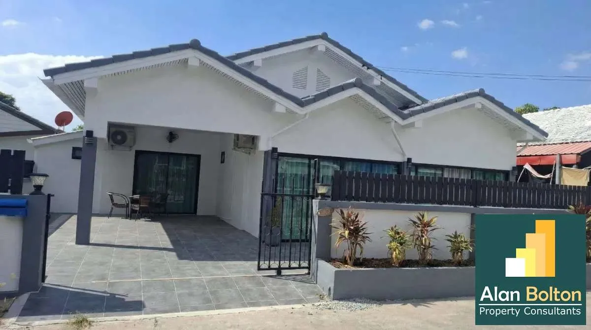 Brand-New Renovated 3-Bedroom Home Near Mabprachan Lake – For Rent 30,000 THB/month photo 2