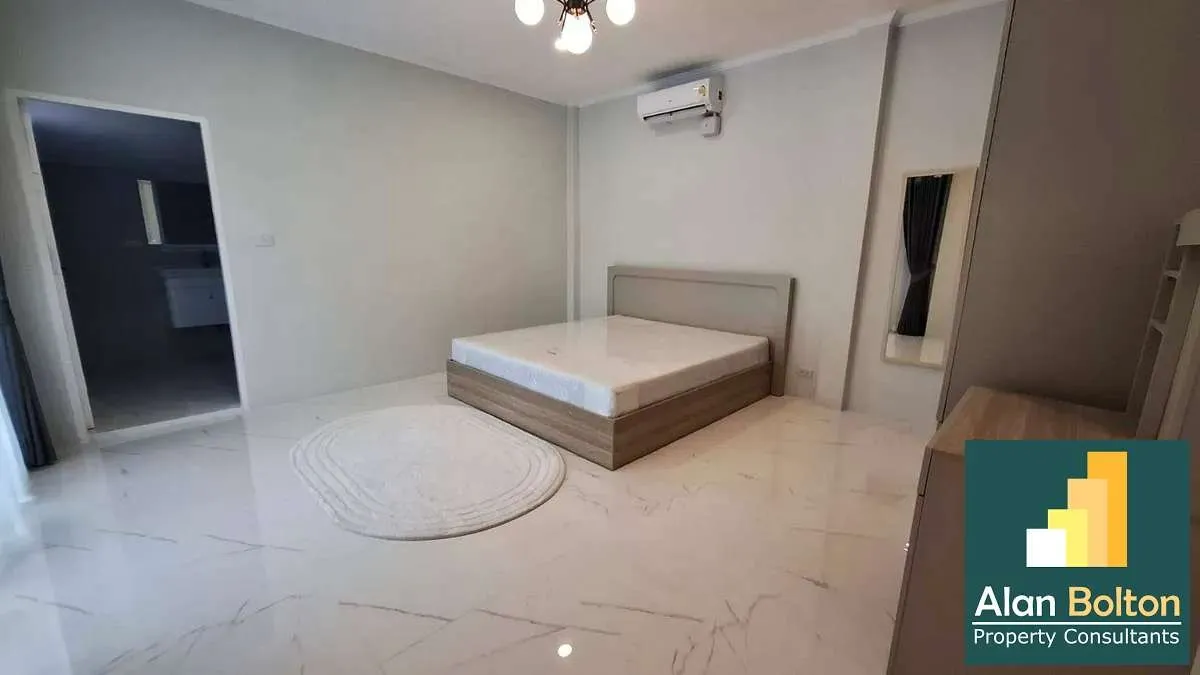 Brand-New Renovated 3-Bedroom Home Near Mabprachan Lake – For Rent 30,000 THB/month photo 12