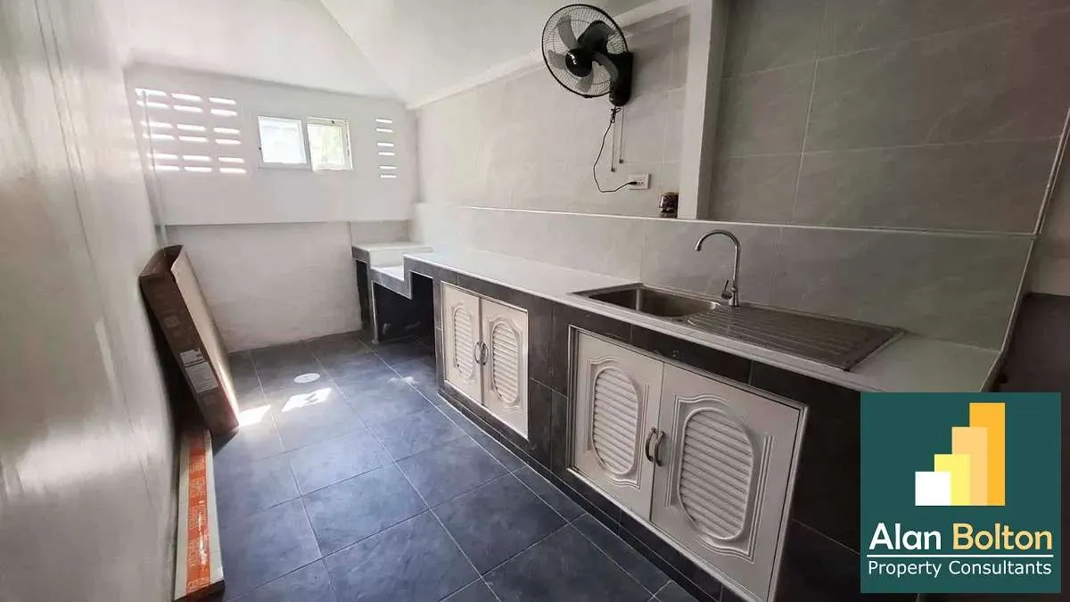 Brand-New Renovated 3-Bedroom Home Near Mabprachan Lake – For Rent 30,000 THB/month photo 10