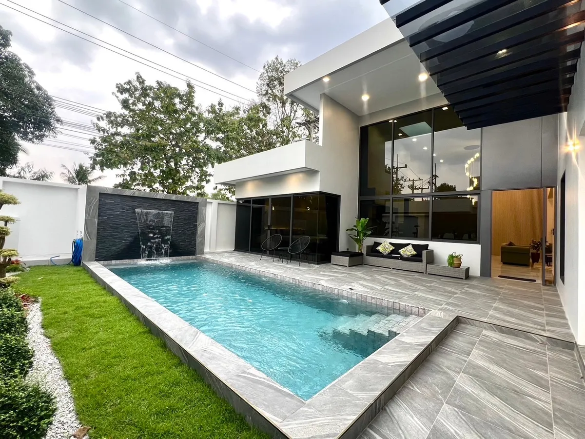 Pool Villa 5 Bedrooms 5 Bathrooms in East Pattaya photo 23
