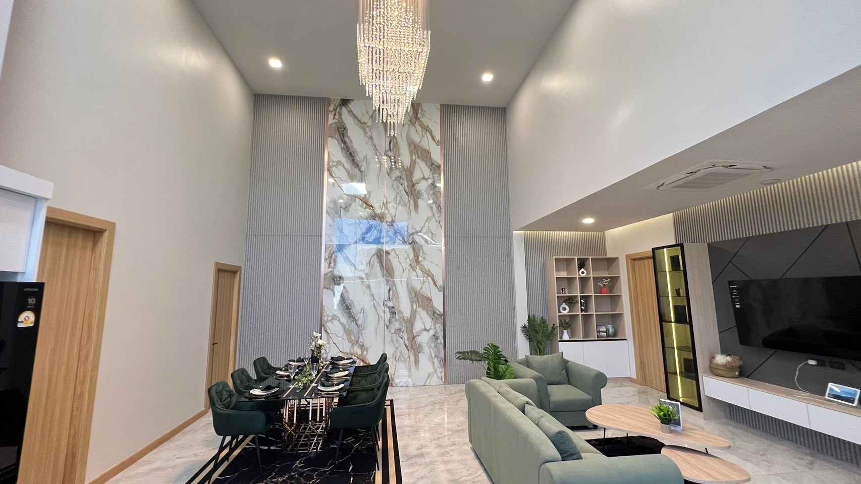 Pool Villa 5 Bedrooms 5 Bathrooms in East Pattaya photo 19