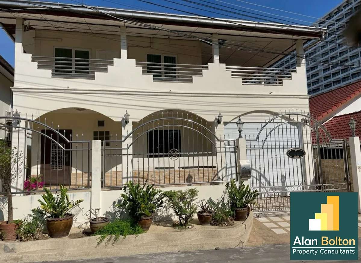 4 Bedroom House For Sale