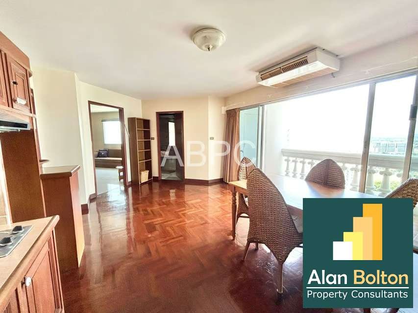 4 Bedroom House For Sale photo 7