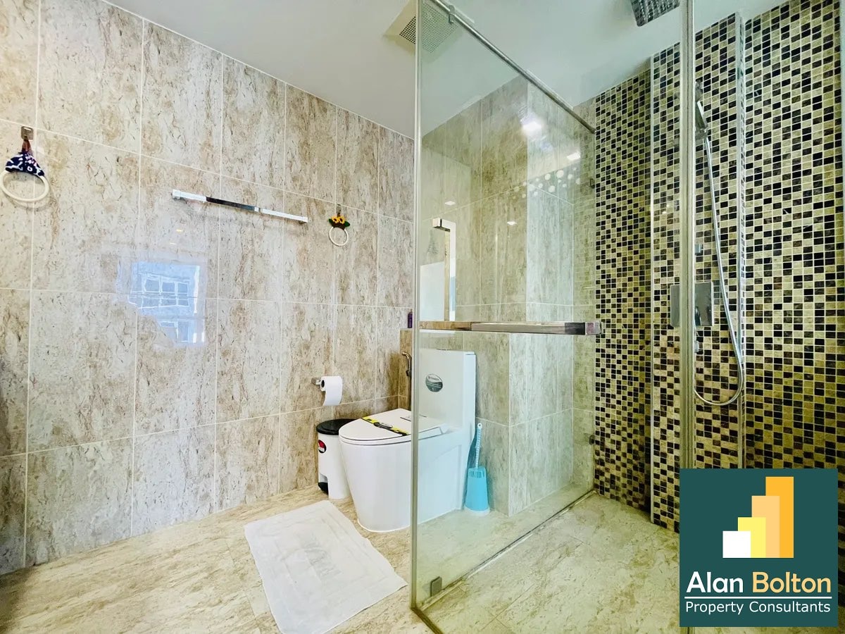 1 Bedroom Condo In Grand Avenue For Sale photo 16